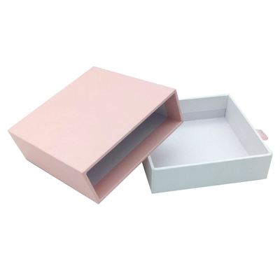 acheter Les boîte-cadeau durs gravants en refief CMYK 4C ont compensé la boîte magnétique rose online manufacture