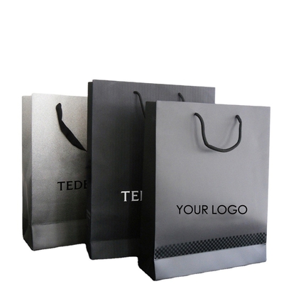 acheter Sacs à provisions noirs de papier de empaquetage de bijoux de PMS 300gsm CCNB online manufacture