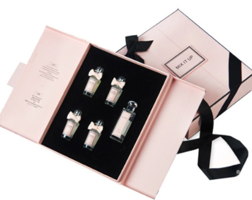Rouleau d'huile essentielle de C1S C2S empaquetant les boîte-cadeau pliables avec le ruban Eva Foam