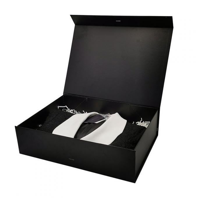 Vernis brillant de 2mm de boîte-cadeau durs noirs d'habillement avec la poignée de ficelle 0