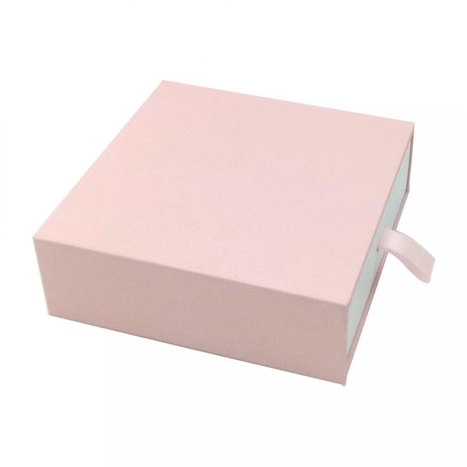 VCA Tray Hard Gift Boxes CMYK 4C a compensé la boîte magnétique rose 1
